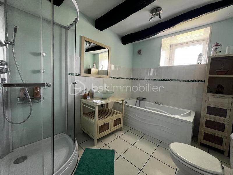 Maison en pierre - 200 m² - 6 pièces