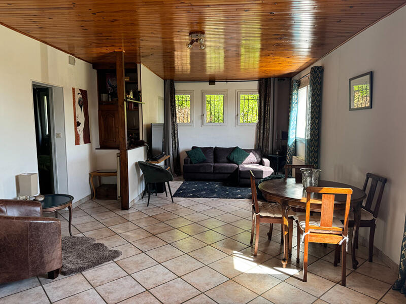 Maison - 92 m² - 4 pièces