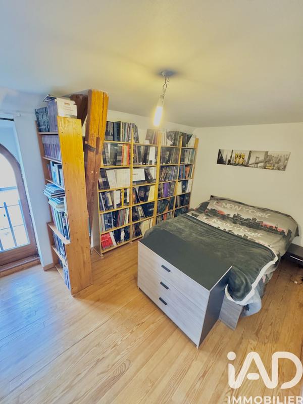 Maison - 213 m² - 8 pièces