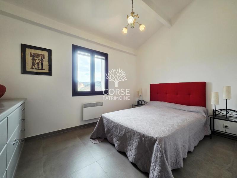 Maison de ville - 108 m² - 5 pièces