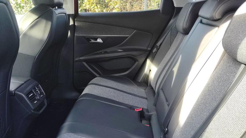 Peugeot 3008 II 1.6 Thp 165 Eat6 Allure