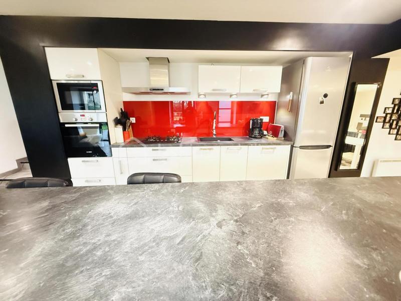 Longère - 296 m² - 6 pièces