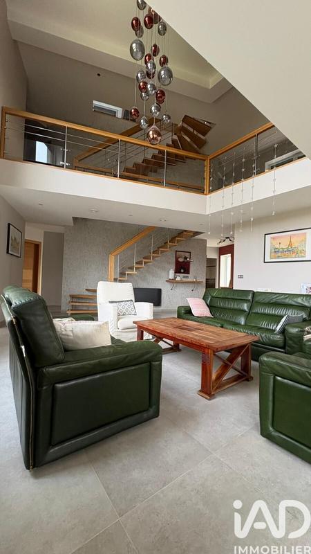 Maison - 531 m² - 14 pièces