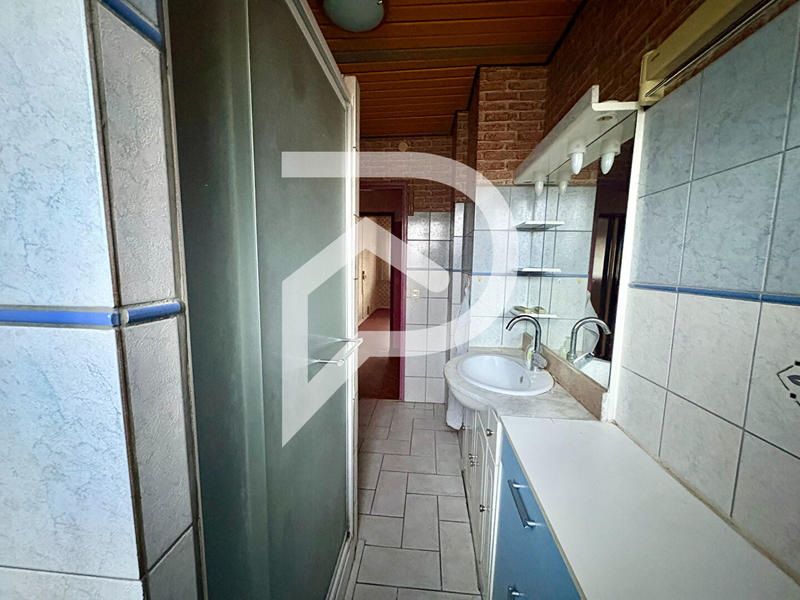 Appartement - 99 m² - 5 pièces