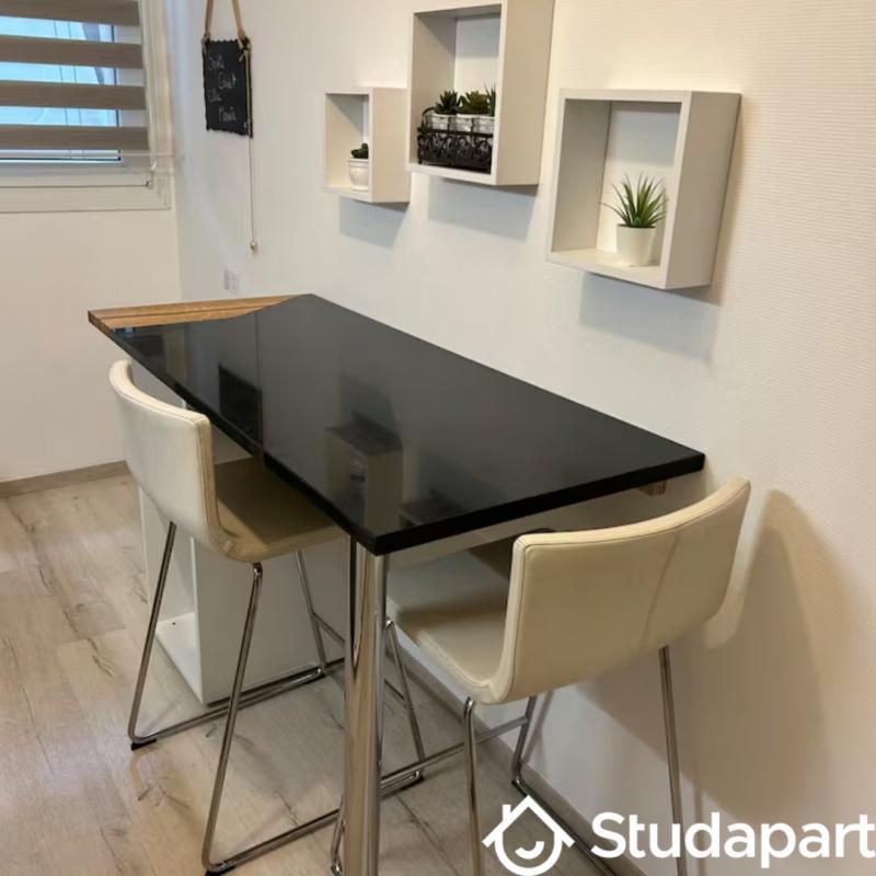 Chambre - 12 m² - 1 pièce