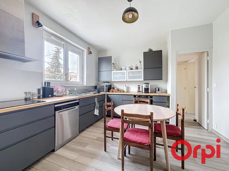 Maison - 189 m² - 7 pièces