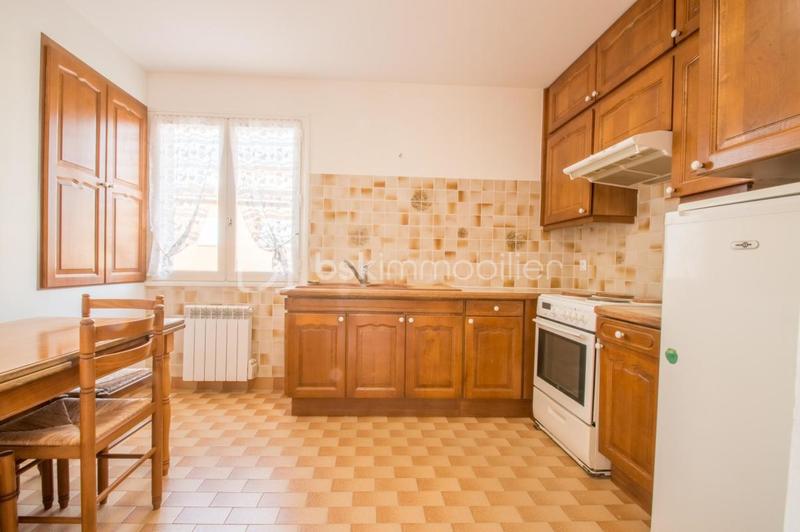 Maison - 102 m² - 4 pièces