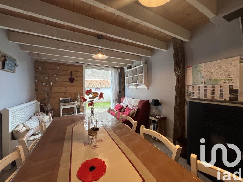 Maison - 201 m² - 7 pièces