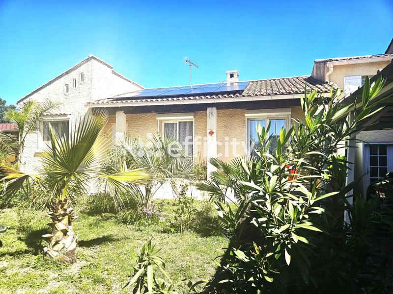 Maison - 93 m² - 4 pièces