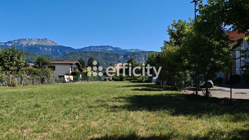 Terrain - 1 021 m²