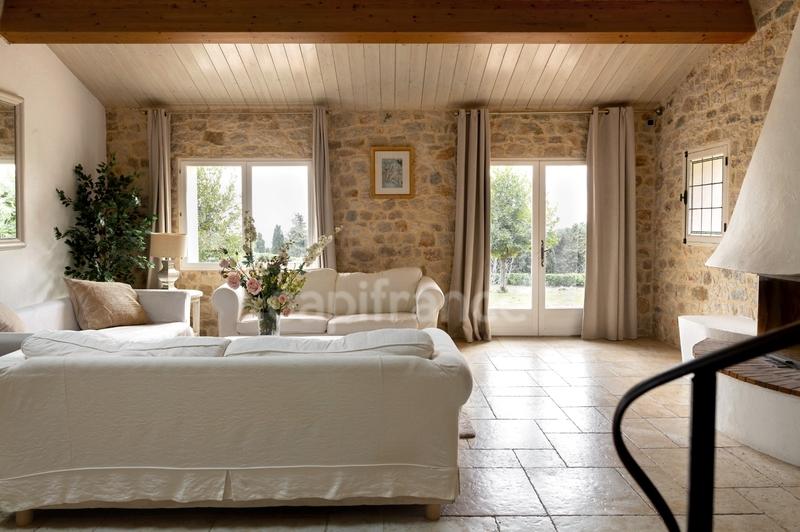 Mas - 187 m² - 6 pièces