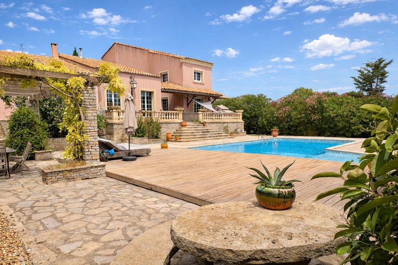 Villa - 280 m² - 7 pièces