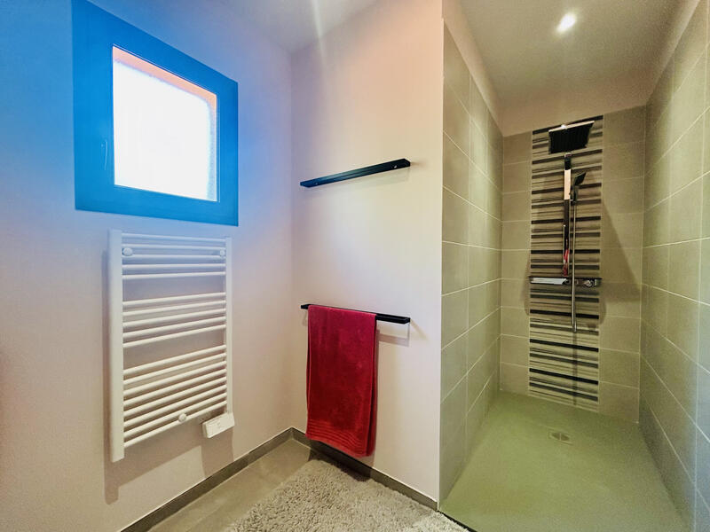 Maison - 145 m² - 5 pièces