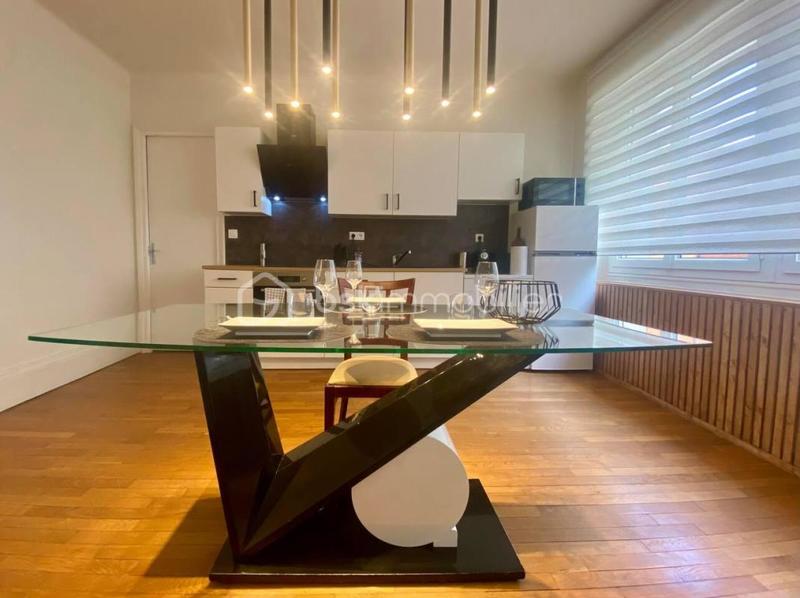 Immeuble - 260 m² - 6 pièces