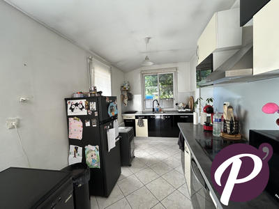 Maison traditionnelle - 145 m² - 4 pièces