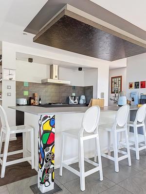 Maison - 208 m² - 5 pièces