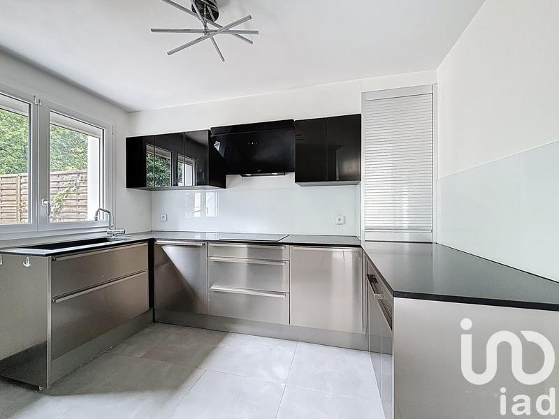 Maison - 92 m² - 5 pièces