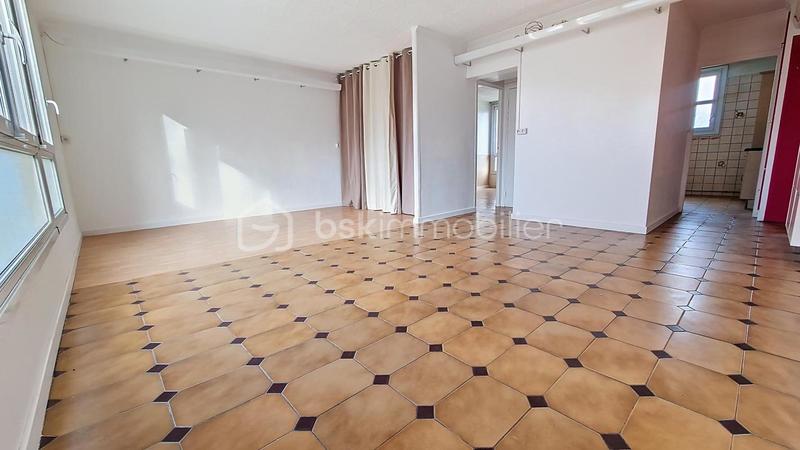 Appartement - 64 m² - 4 pièces