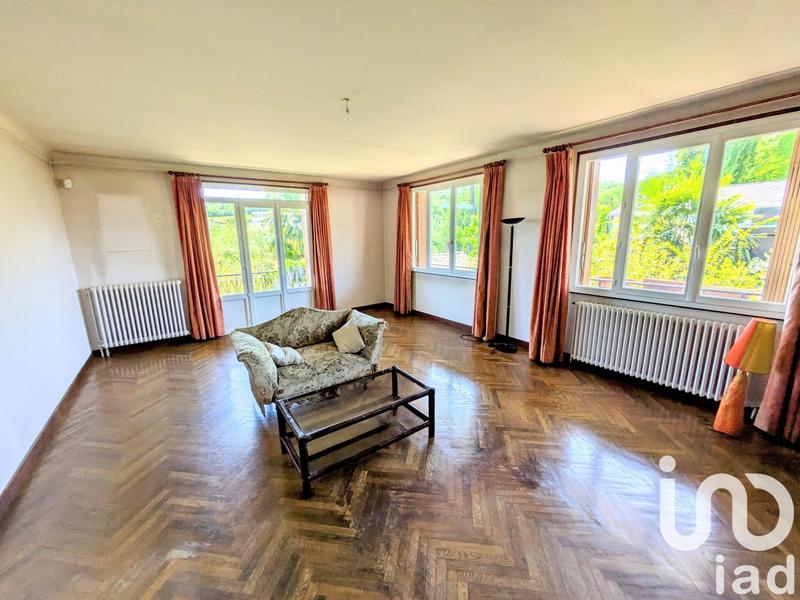 Maison - 203 m² - 5 pièces