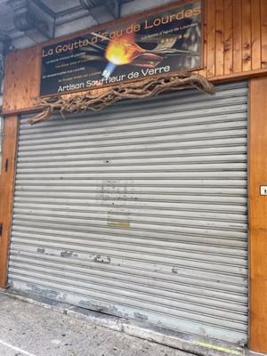 Local commercial - 160 m² - 12 pièces