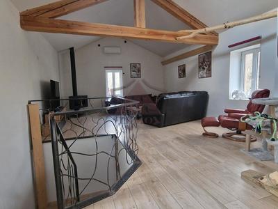 Maison - 265 m² - 10 pièces