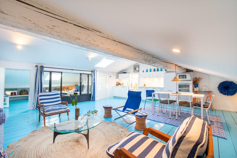 Appartement - 100 m² - 3 pièces