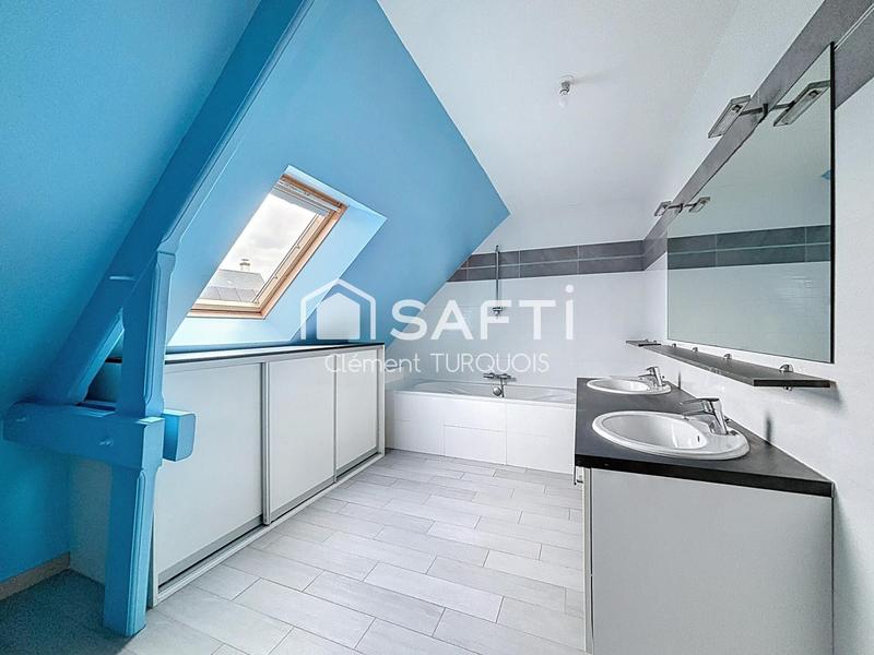 Maison - 208 m² - 8 pièces