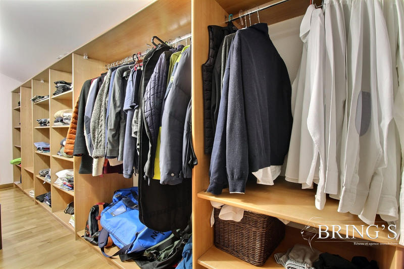 Maison - 364 m² - 12 pièces