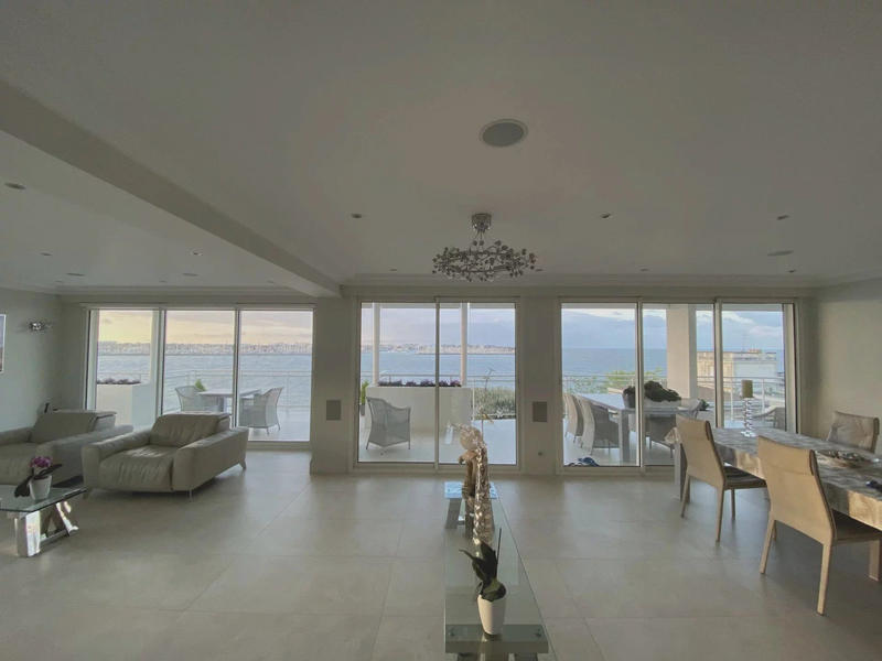 Appartement - 161 m² - 4 pièces