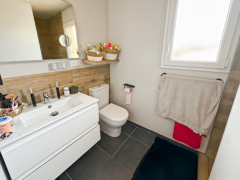 Maison - 90 m² - 4 pièces