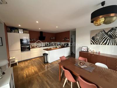 Maison - 113 m² - 5 pièces