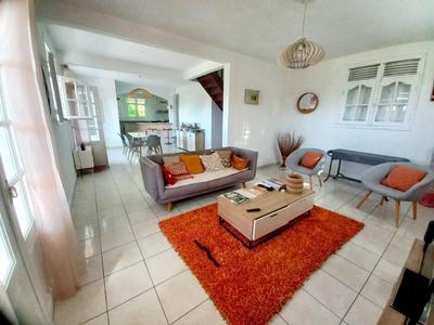 Maison - 128 m² - 6 pièces