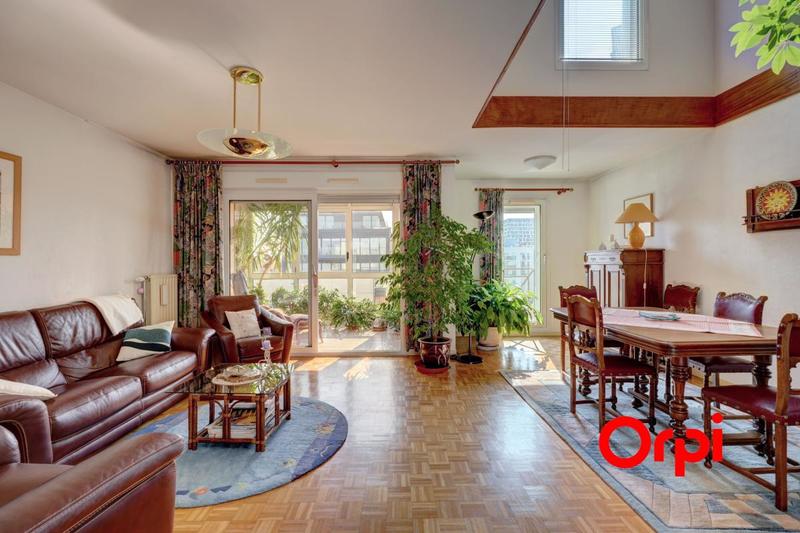 Appartement - 147 m² - 5 pièces