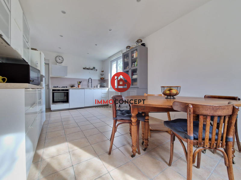 Maison - 114 m² - 6 pièces