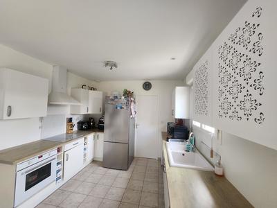 Maison jumelée - 96 m² - 6 pièces