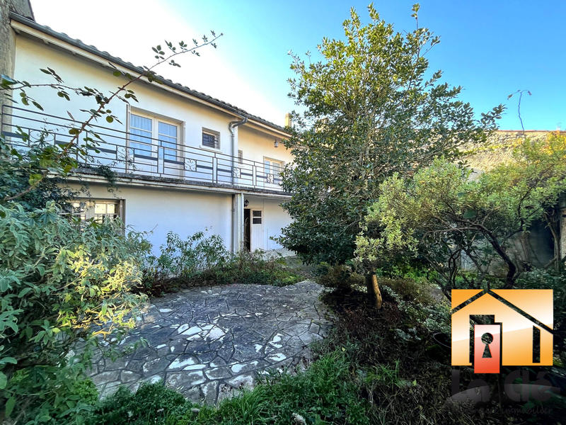 Maison - 165 m² - 5 pièces