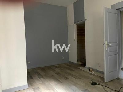 Appartement - 90 m² - 4 pièces