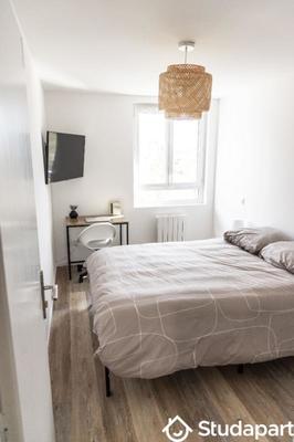 Chambre - 9 m² - 1 pièce