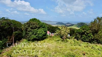 Terrain constructible - 4 525 m²