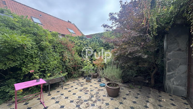 Maison de ville - 238 m² - 11 pièces