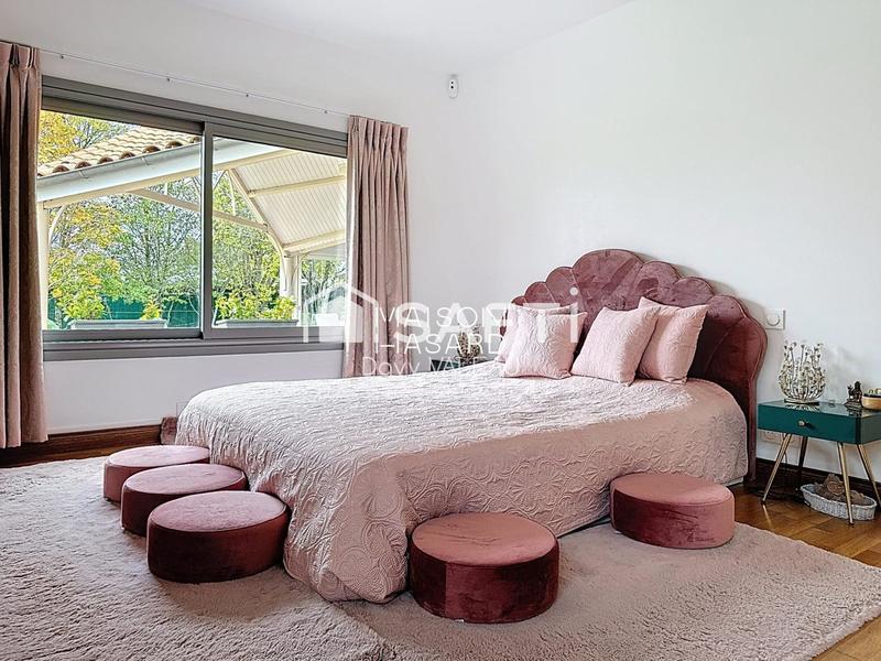 Maison - 176 m² - 7 pièces