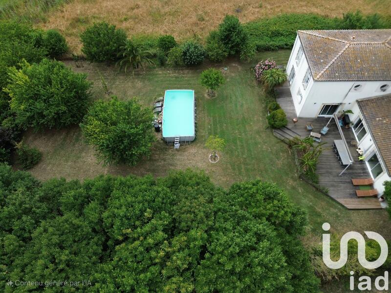 Maison - 201 m² - 6 pièces