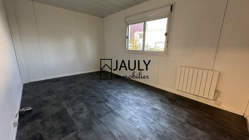 Local commercial - 84 m² - 1 pièce