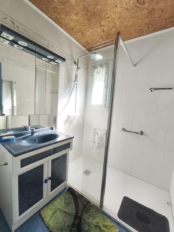 Maison - 99 m² - 5 pièces