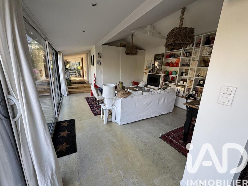 Maison - 130 m² - 6 pièces