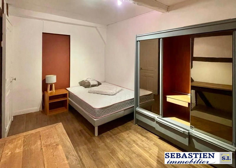 Appartement - 144 m² - 6 pièces