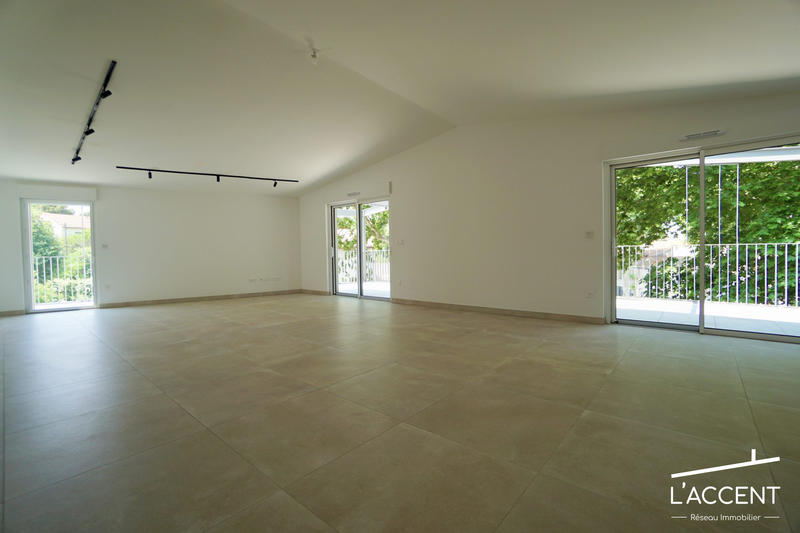 Appartement - 140 m² - 4 pièces