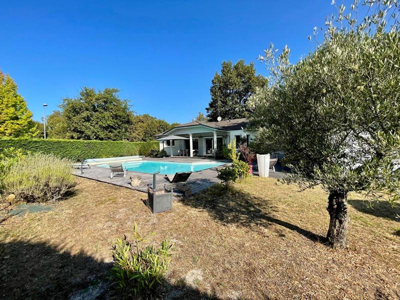 Maison - 169 m² - 6 pièces