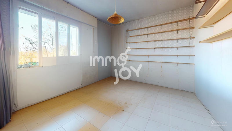 Maison - 99 m² - 5 pièces