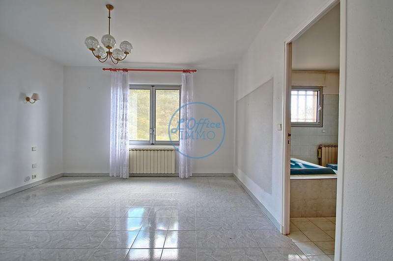 Villa - 200 m² - 7 pièces